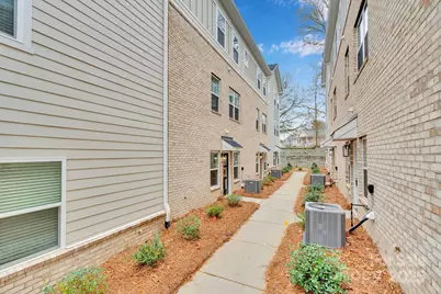 3713 Lou Ann Avenue, Charlotte, NC 28208 - Photo 3