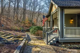 298 Hedgewood Dr, Tuckasegee, NC 28783 - Photo 27