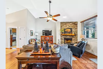 298 Hedgewood Drive, Tuckasegee, NC 28783 - Photo 7