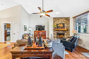 298 Hedgewood Dr, Tuckasegee, NC 28783 - Photo 7