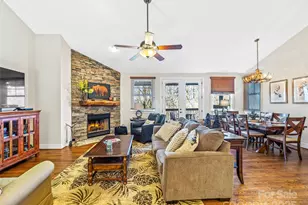 298 Hedgewood Dr, Tuckasegee, NC 28783 - Photo 5