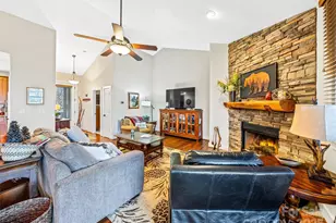 298 Hedgewood Dr, Tuckasegee, NC 28783 - Photo 9