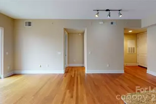 4620 Piedmont Row Dr, Charlotte, NC 28210 - Photo 7