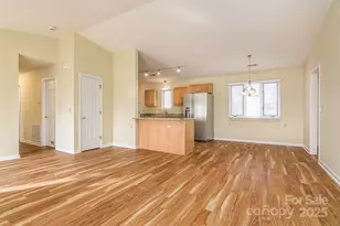 308 Dellford Ct, Hendersonville, NC 28792 - Photo 9