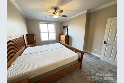 1000 E Woodlawn Road E, Charlotte, NC 28209 - Photo 17