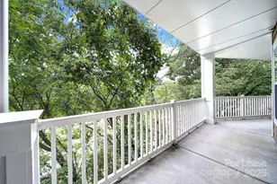 1000 E Woodlawn Road E, Charlotte, NC 28209 - Photo 11