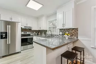 709 Bellows Ln, Charlotte, NC 28270 - Photo 3