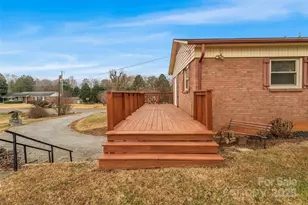 2580 Sweetbriar Cir, Lenoir, NC 28645 - Photo 23