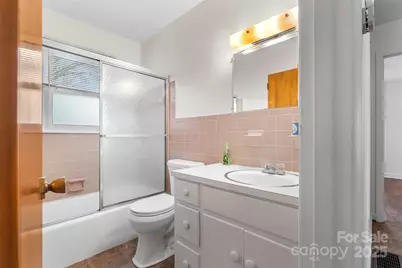 2580 Sweetbriar Circle, Lenoir, NC 28645 - Photo 15