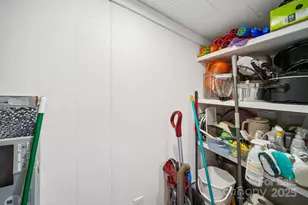 4327 Son Lawing Dr, Claremont, NC 28610 - Photo 21