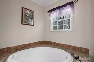 92 Suncrest Dr, Mars Hill, NC 28754 - Photo 15