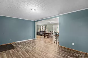 92 Suncrest Dr, Mars Hill, NC 28754 - Photo 3