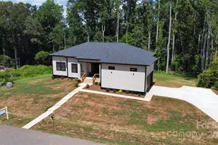 2004 Pln Fld Dr, Bessemer City, NC 28016 - Photo 23