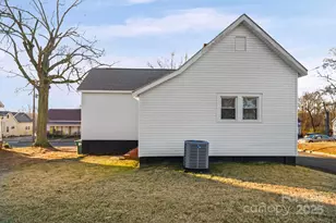 526 Graham St, Albemarle, NC 28001 - Photo 7