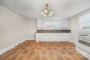 526 Graham St, Albemarle, NC 28001 - Photo 13