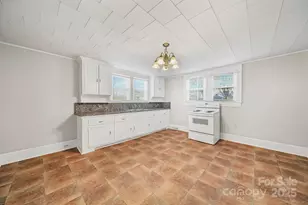 526 Graham St, Albemarle, NC 28001 - Photo 17