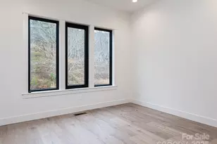 51 Bridgeway Dr, Candler, NC 28715 - Photo 29