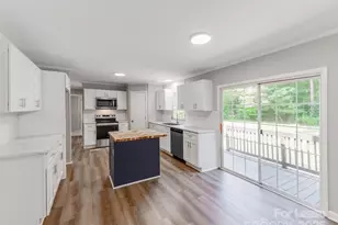 1219 Foxlaire Dr, Denver, NC 28037 - Photo 7