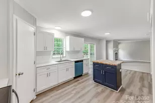 1219 Foxlaire Dr, Denver, NC 28037 - Photo 9