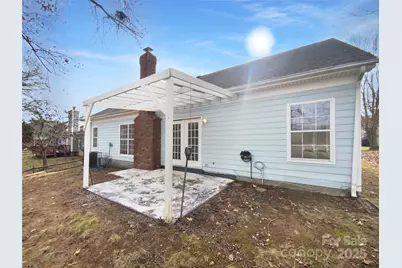 5219 Hedgecrest Place, Charlotte, NC 28269 - Photo 5