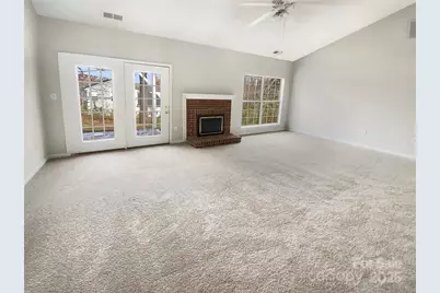 5219 Hedgecrest Place, Charlotte, NC 28269 - Photo 3