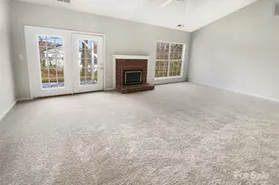 5219 Hedgecrest Pl, Charlotte, NC 28269 - Photo 3