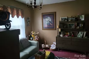 6801 Somersworth Dr, Charlotte, NC 28215 - Photo 3