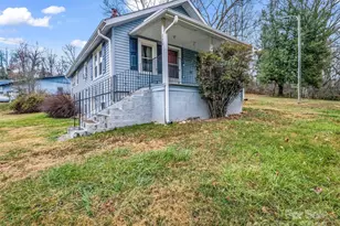 120 Maple Ridge Rd, Candler, NC 28715 - Photo 3