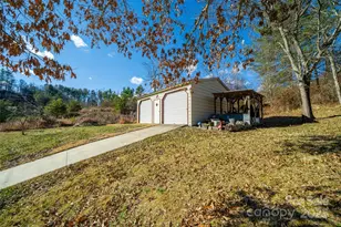 27 Moonflower Mountain Ln, Leicester, NC 28748 - Photo 7