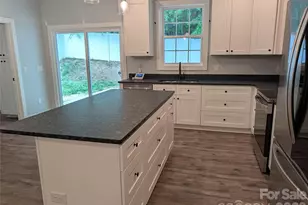 1329 Columbus St, Albemarle, NC 28001 - Photo 9