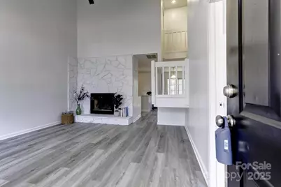 6411 Windsor Gate Lane, Charlotte, NC 28215 - Photo 5