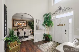 7715 Saddle Trail Ln, Charlotte, NC 28269 - Photo 7