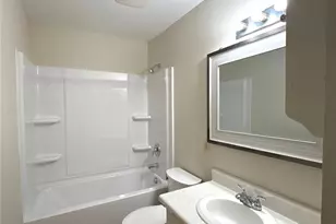 4409 Brooktree Dr, Charlotte, NC 28208 - Photo 9