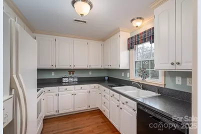 113 Old Stagecoach Road, Lawndale, NC 28090 - Photo 9