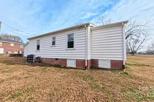 428 Kelly Rd, Forest City, NC 28043 - Photo 15