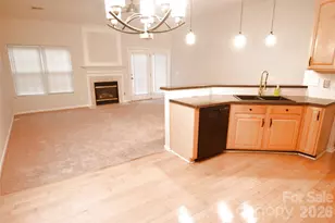 10214 Stoneykirk Ln, Charlotte, NC 28269 - Photo 11