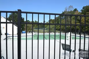10214 Stoneykirk Ln, Charlotte, NC 28269 - Photo 29