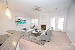 10214 Stoneykirk Ln, Charlotte, NC 28269 - Photo 9