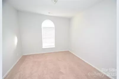 10214 Stoneykirk Lane, Charlotte, NC 28269 - Photo 17