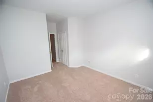 10214 Stoneykirk Ln, Charlotte, NC 28269 - Photo 23