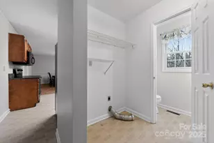 67 Beechwood Dr, Horse Shoe, NC 28742 - Photo 17