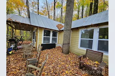 25 Hollow Log Road, Burnsville, NC 28714 - Photo 9