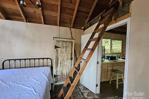 25 Hollow Log Rd, Burnsville, NC 28714 - Photo 25