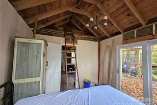 25 Hollow Log Rd, Burnsville, NC 28714 - Photo 29