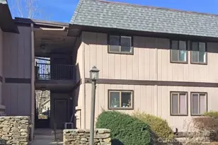 33 Lake Dr, Hendersonville, NC 28739 - Photo 1