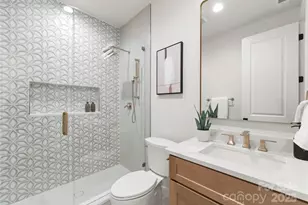 1641 Longfellow St, Charlotte, NC 28205 - Photo 9