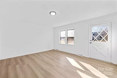 2405 Florida Avenue, Kannapolis, NC 28083 - Photo 11