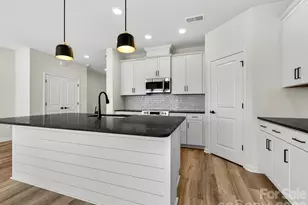 210 Quartz Hl Wy, Waxhaw, NC 28173 - Photo 1