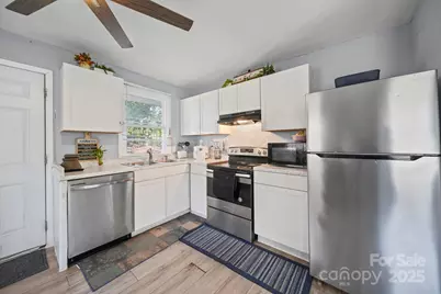 2147 Purser Drive, Charlotte, NC 28215 - Photo 9