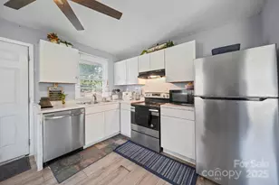 2147 Purser Dr, Charlotte, NC 28215 - Photo 9